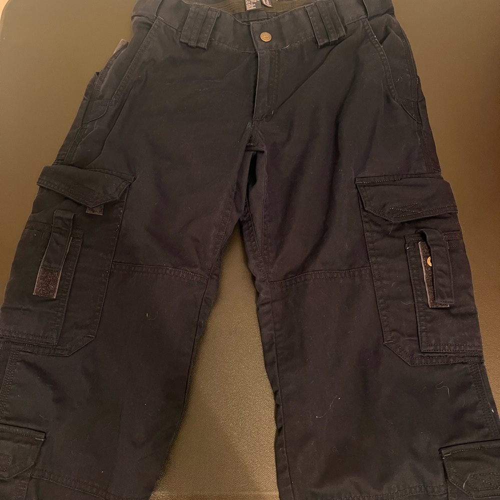 Women’s navy 5.11 tactical pants